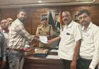 देवभोग नगर पंचायत में लेखापाल से की मारपीट, भड़का कुर्मी समाज, सरकारी दफ्तर के भीतर गुंडागर्दी का आरोप, दोषियों की गिरफ्तारी की मांग कर SP को सौंपा ज्ञापन