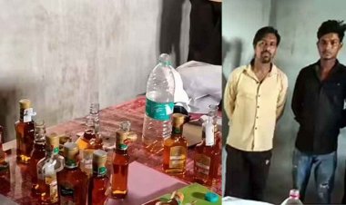 ग्राहकों के साथ धोखाधड़ी, दारू में पानी मिला रहे शराब दुकान के कर्मचारी, आबकारी अधिकारी ने 4 कर्मचारियों को पकड़ा, टेबल पर ही सील खोलकर चल रहा खेल