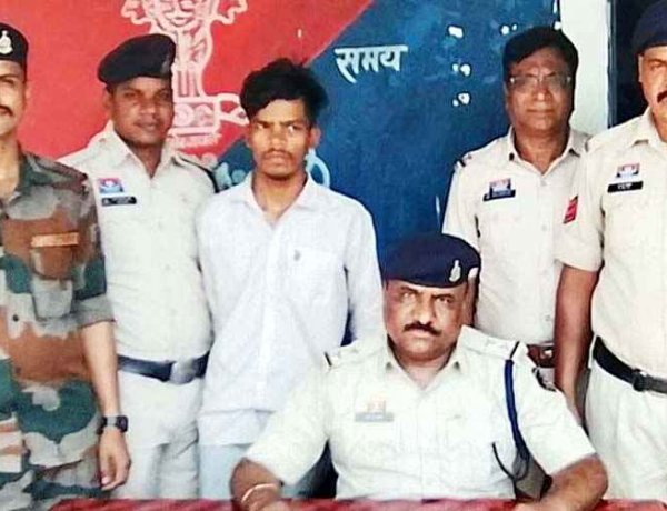 बारात से लौटते वक्त पिकअप से नीचे उतरने को कहा तो मारा चाकू, बीच-बचाव करने आए युवक पर भी हमला, हत्या का आरोपी सुधीर गिरफ्तार