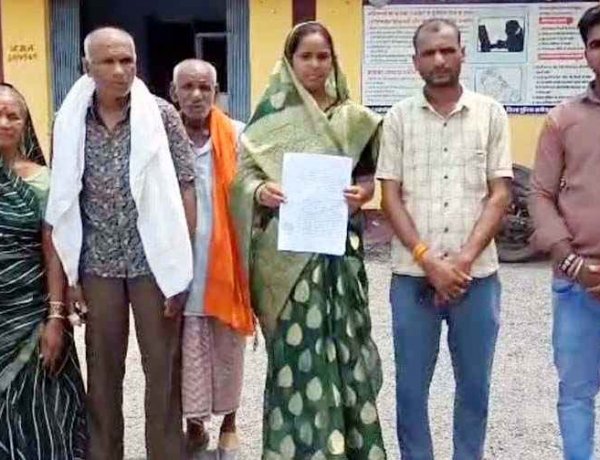 आदिवासी महिला सरपंच पर चुनाव की रंजिश के चलते जानलेवा हमला, पुलिस पर लगे गंभीर आरोप, शिकायत के बाद भी कार्रवाई के नाम पर मिला आश्वासन