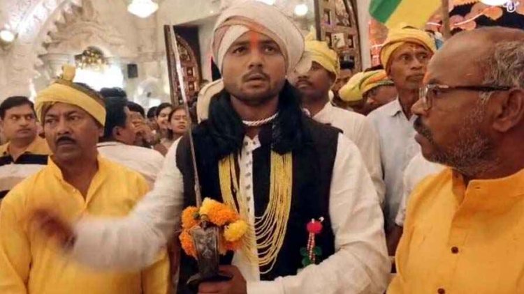 डोंगरगढ़ बम्लेश्वरी धाम में बलि विवाद से बढ़ा तनाव, राज बैगा को भेजा जेल, गिरफ्तारी के बाद आदिवासी समाज में नाराजगी, आस्था और अधिकार की लड़ाई