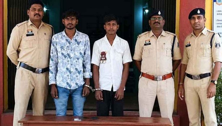 भखारा में चाकू की नोंक पर लूट करने वाले गैंग का पर्दाफाश, धमतरी पुलिस की बड़ी कार्रवाई, एक नाबालिग समेत तीन आरोपी गिरफ्तार, लूटी गई रकम बरामद
