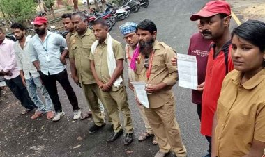 ड्राइवर महासंघ का प्रदर्शन, बीमा-आवास, शिक्षा और सुरक्षा समेत 15 सूत्रीय मांग, कलेक्ट्रेट तक निकाली रैली, कलेक्टर को ज्ञापन सौंपकर लगाई इंसाफ की गुहार