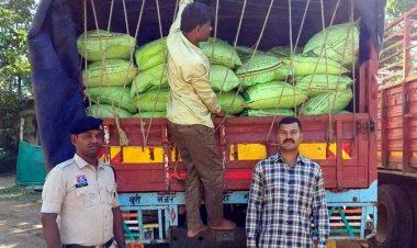 गरियाबंद में पुलिस की बड़ी कार्रवाई, 280 बोरा खाद से भरा मेटाडोर जब्त, ओडिसा से हो रही तस्करी, 126 क्विंटल DAP के अवैध परिवहन पर कसा शिकंजा