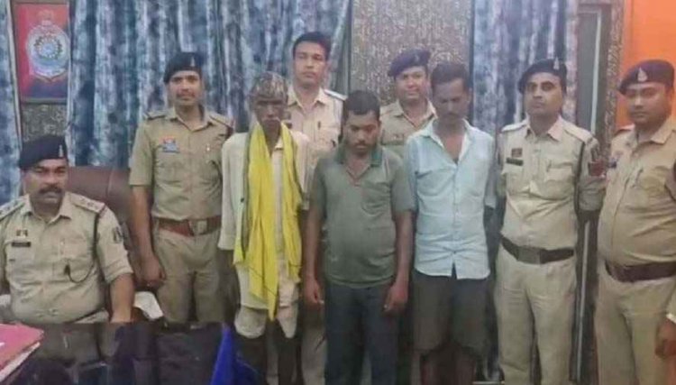 छत्तीसगढ़ में मॉब लिंचिंग!, चोरी के शक में युवक की बेरहमी से पिटाई, इलाज के दौरान मौत, पुलिस ने तीन आरोपियों को गिरफ्तार कर भेजा जेल, डंडे बरामद