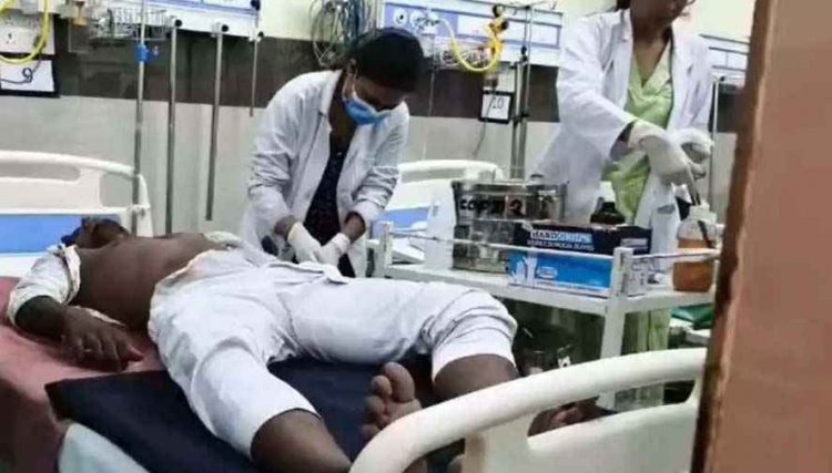 सिविल लाइन थाने के लॉकअप में युवक ने ब्लेड से खुद को किया घायल, मच गया हड़कंप, अस्पताल में भर्ती, इलाज जारी, जांच में जुटी पुलिस