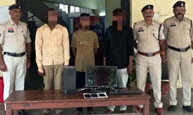 खुद को कलेक्टर कार्यालय का अधिकारी बताकर आयुष्मान कार्ड अपडेट कराने के नाम पर ग्रामीणों से धोखाधड़ी, तीन आरोपी गिरफ्तार होकर पहुंचे जेल