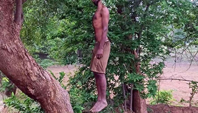 भैंसमुड़ी में फंदे से लटका मिला 26 वर्षीय युवक का शव, इलाके में सनसनी, पुलिस जांच के बाद होगा मौत की वजह का खुलासा, र गांव में तरह-तरह की चर्चाएं
