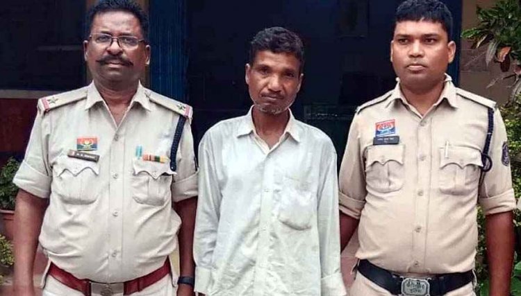 झाड़ियों में मिली महिला की अर्धनग्न लाश, की-पैड मोबाइल गिरवी रखने पर पत्नी को लकड़ी के पट्टे से पीट-पीटकर उतारा मौत के घाट, मोहब्बत गिरफ्तार