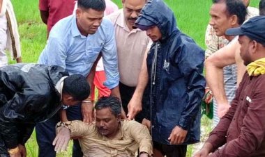 तेज बहाव में बहा शिक्षक, छुरा पुलिस ने ग्रामीणों संग चलाया सफल रेस्क्यू ऑपरेशन, सूखा नदी के बीच से सुरक्षित बाहर निकालकर परिजनों को सौंपा