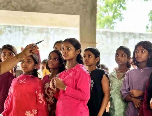 गर्ल्स हॉस्टल में गंभीर आरोप, गार्ड पर बालिका छात्रावास की छात्राओं से वर्दी धुलवाने और मालिश कराने की शिकायत, जांच के बाद होगी कार्यवाही