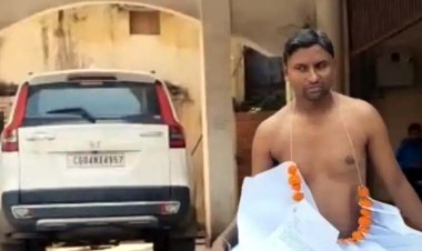 विजय सोना ने जोन कमिश्नर पर तानाशाही का लगाया आरोप, कलेक्टर को सौंपा ज्ञापन, डेढ़ साल में 20 बार आवेदन से भी नहीं बनी बात, अर्ध-नग्न अनशन