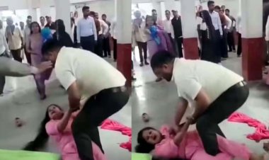 पति ने पत्नी को कोर्ट परिसर में पटका, बाल पकड़कर बेतहाशा पीटा, बचाने आए शख्स ने जड़ दिया जोरदार तमाचा, मची अफरा-तफरी, दो आरोपी गिरफ्तार