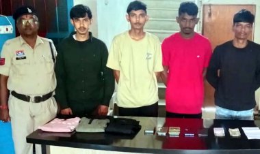 मोबाइल चोरी कर आधार के फोटो से खोला स्क्रीन लॉक और खाते से उड़ाए लाखों रुपए, साइबर ठगी के संगठित गिरोह का किया पर्दाफाश, चार आरोपी गिरफ्तार