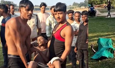 नवरात्रि मेले में गुब्बारे बेचने आया मासूम, छठ घाट पर नहाते समय नदी में 14 वर्षीय बच्चे की डूबने से मौत, 2 घंटे की तलाश के बाद मिला शव, पसरा मातम