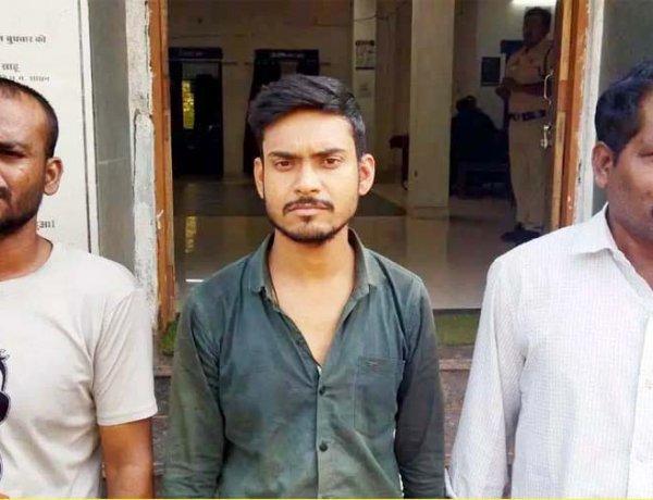 रायपुर में सरकारी नौकरी दिलाने के नाम पर लाखों की ठगी, फर्जी नियुक्ति पत्र-शासकीय सील और हस्ताक्षर का इस्तेमाल, 3 आरोपी गिरफ्तार, कंप्यूटर-प्रिंटर जब्त