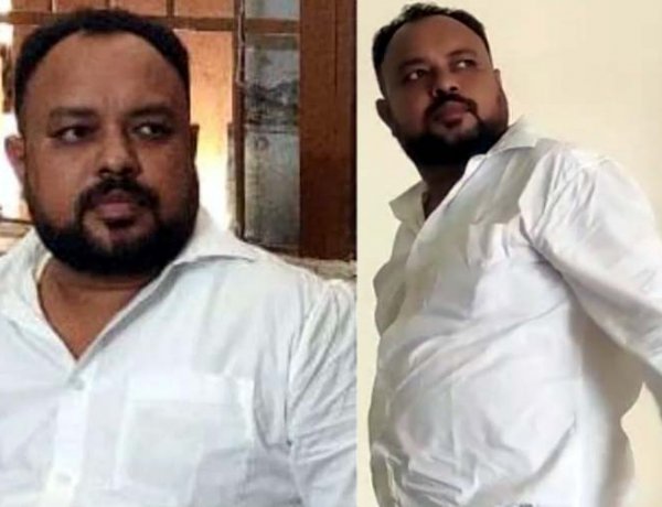 डायवर्सन के लिए मांगे 20 हजार, 10000 की रिश्वत लेते बाबू पुनेश्वर रंगे हाथ गिरफ्तार, एसडीएम कार्यालय कुरूद में एसीबी की कार्यवाही के मचा हड़कंप