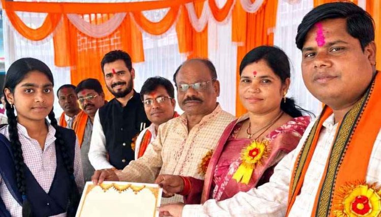 सेवा संकल्प अभियान: देवभोग में गूंजा विकसित भारत का संकल्प, छात्र-छात्राओं ने चित्रकला व भाषण से दिखाई प्रतिभा, प्रशस्ति पत्र एवं मेडल से सम्मानित